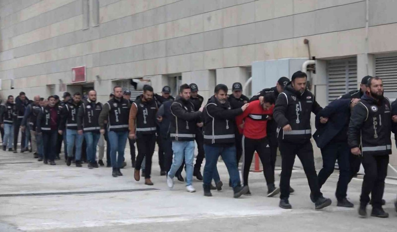 Elazığ’da ’Silindir’ operasyonu: 22 şüpheli adliyeye sevk edildi