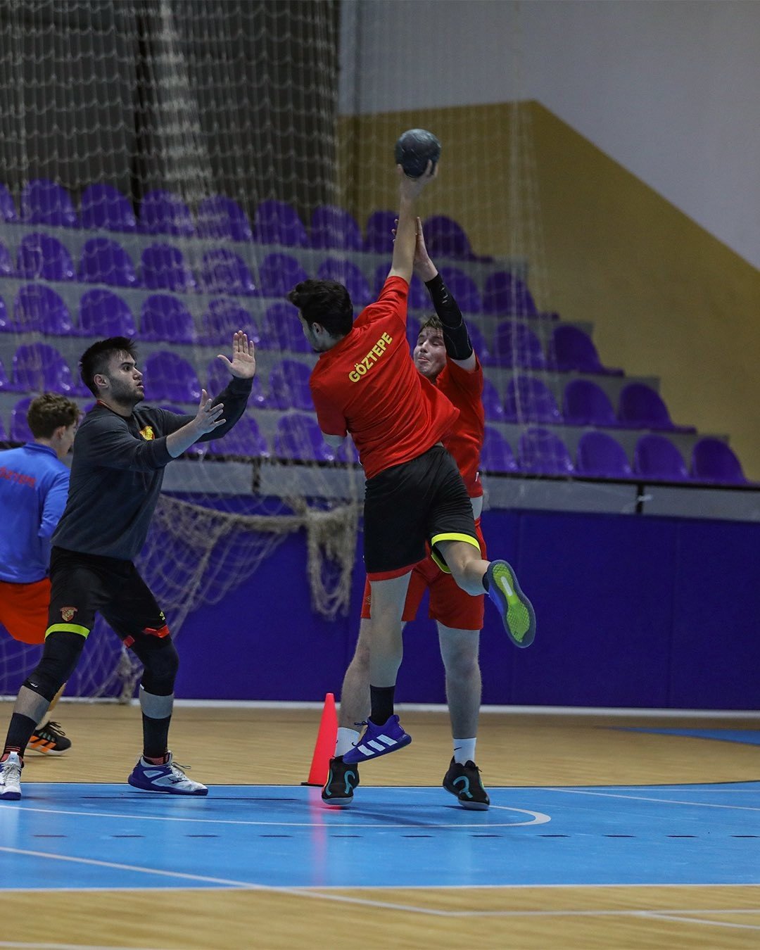 Göztepe Hentbol, Zeytinburnu Irmak SK maçının hazırlıklarına devam ediyor