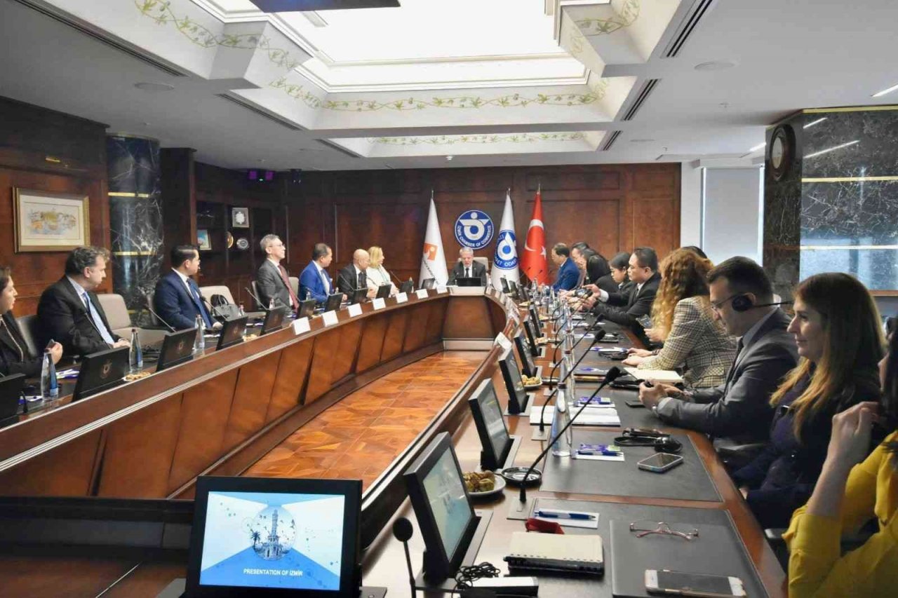 İZTO’da 1 günde 9 farklı ülkeden 10 temsilci