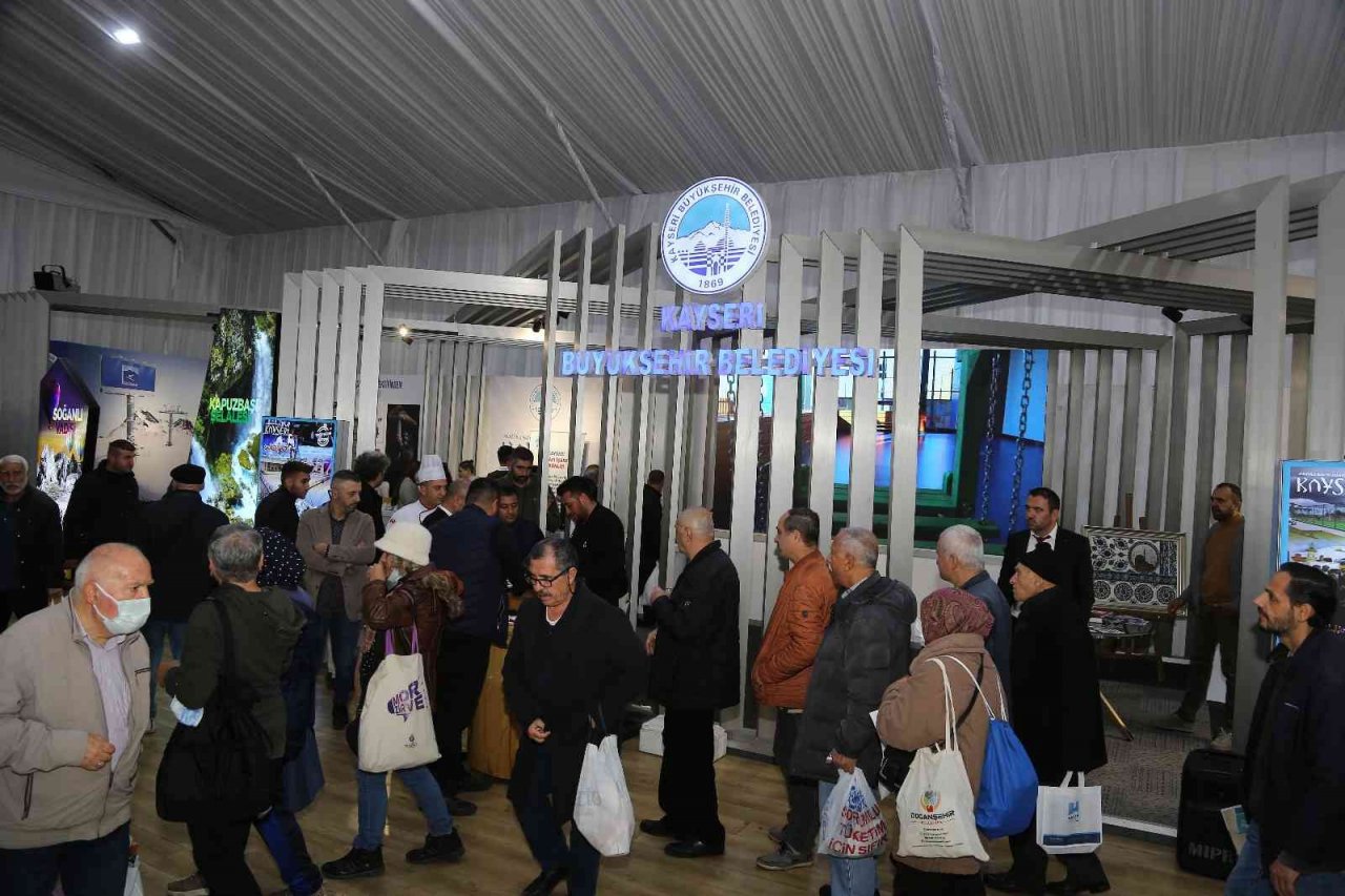 Yenikapı Kayseri Tanıtım Günleri’nde büyükşehir stantlarına yoğun ilgi