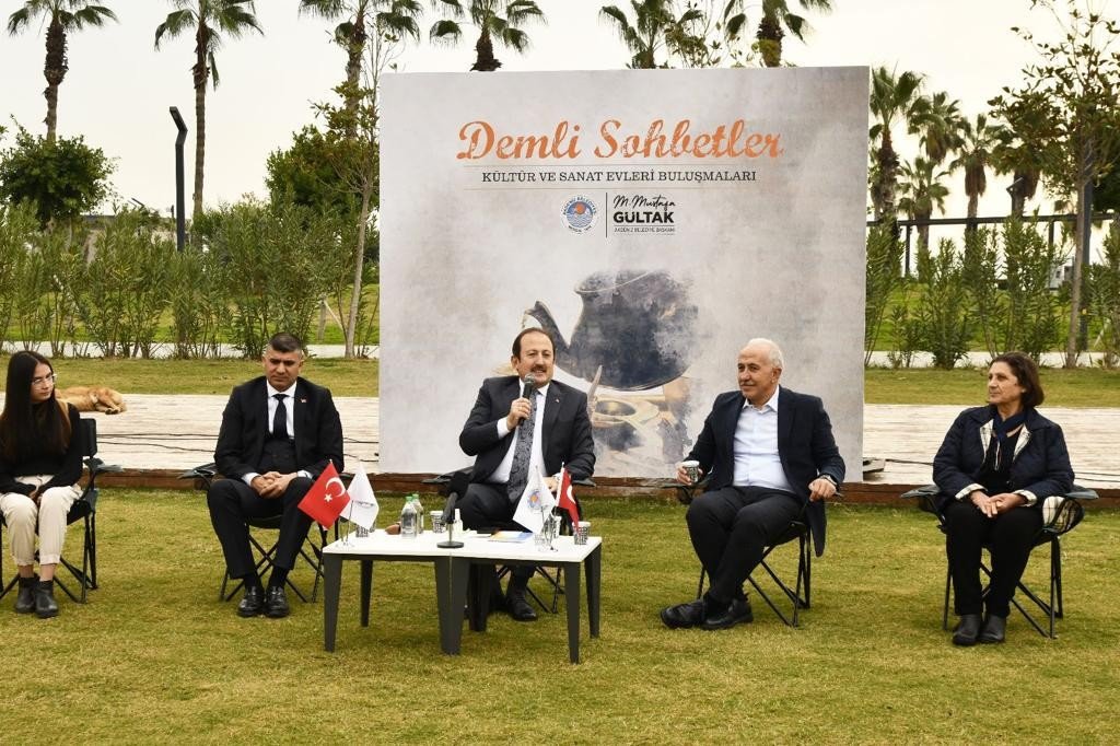 Vali Pehlivan, Kültür ve Sanat Evleri Buluşmalarına katıldı