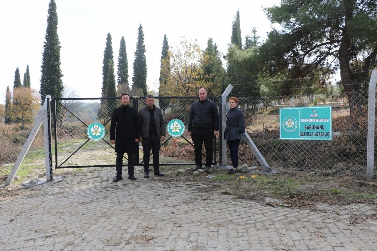 Saruhanlı’nın muhtarlarından Başkan Ergün’e hizmet teşekkürü