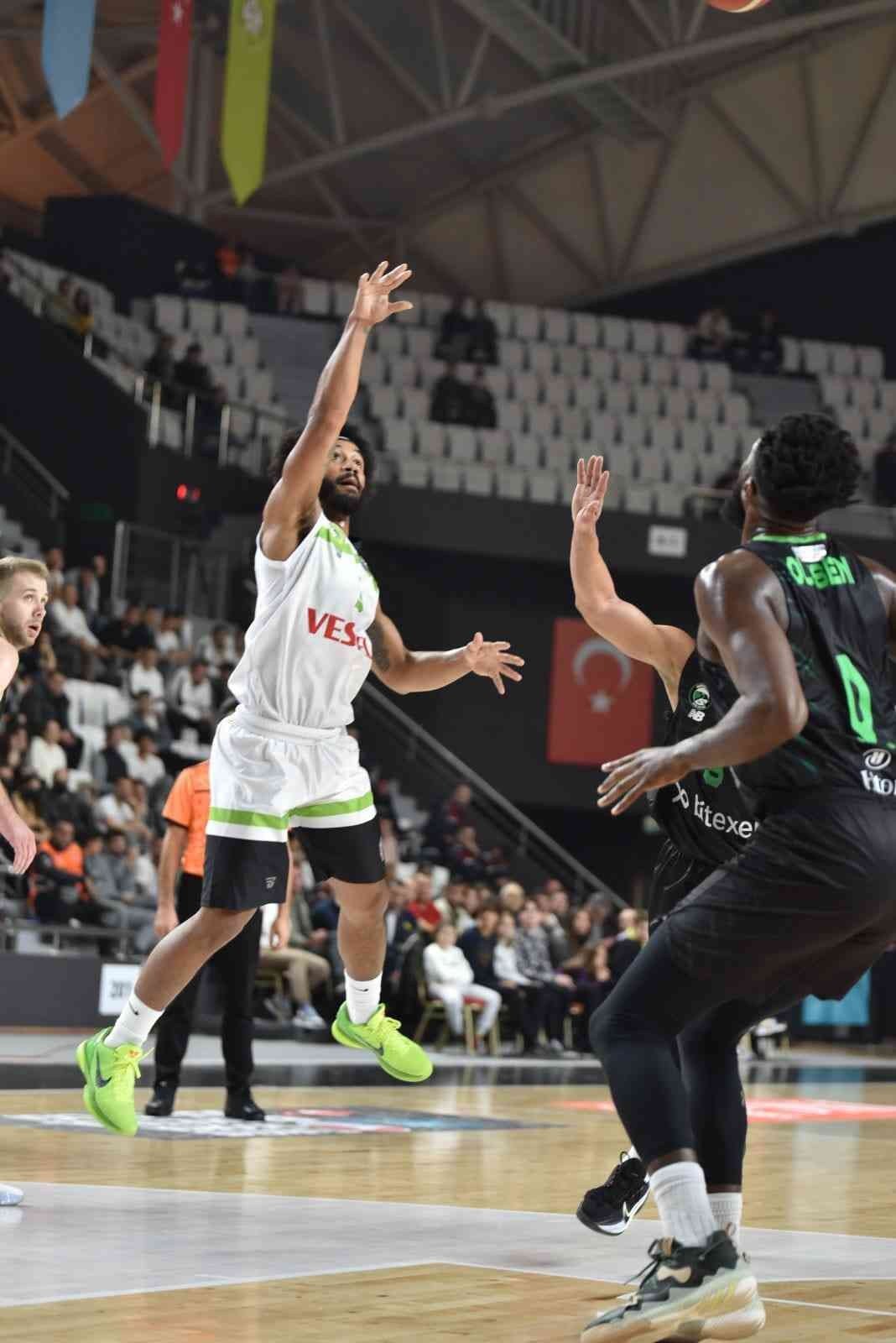 Basketbol Süper Ligi: Manisa Büyükşehir Belediyespor: 73- Darüşşafaka: 92