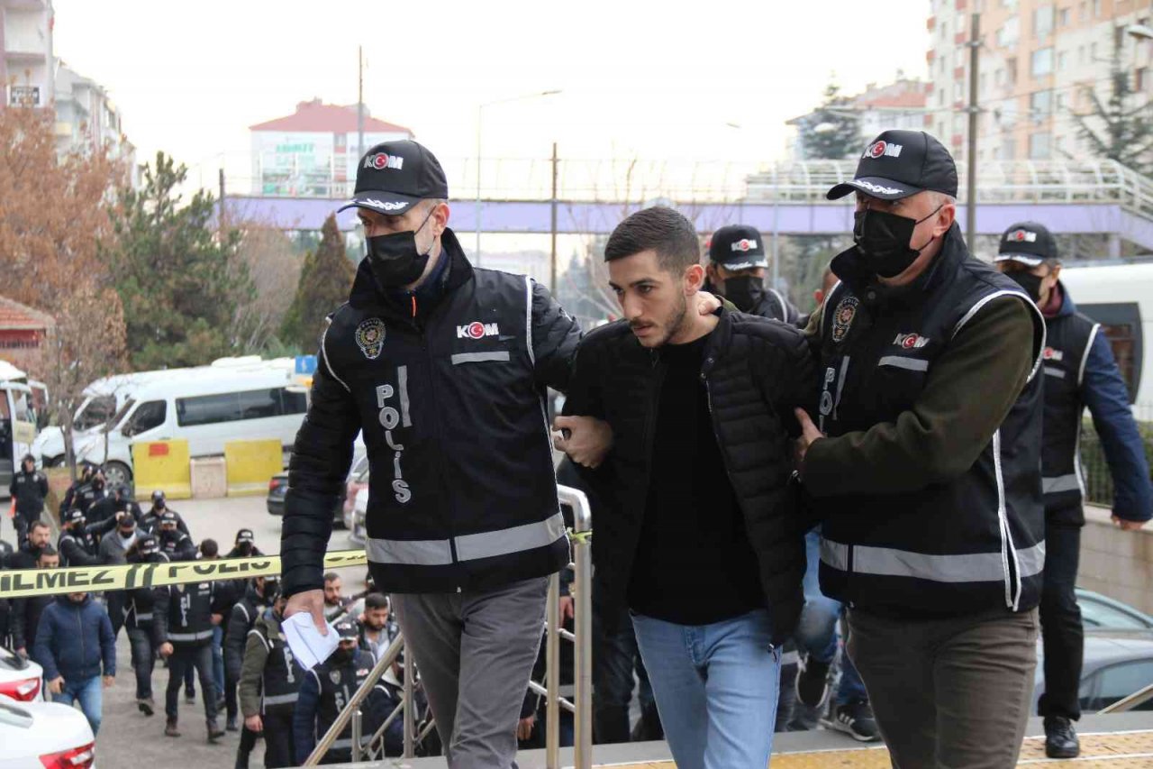 Silindir Operasyonu’nda yakalanan 30 şüpheliden 18’i adliyeye sevk edildi