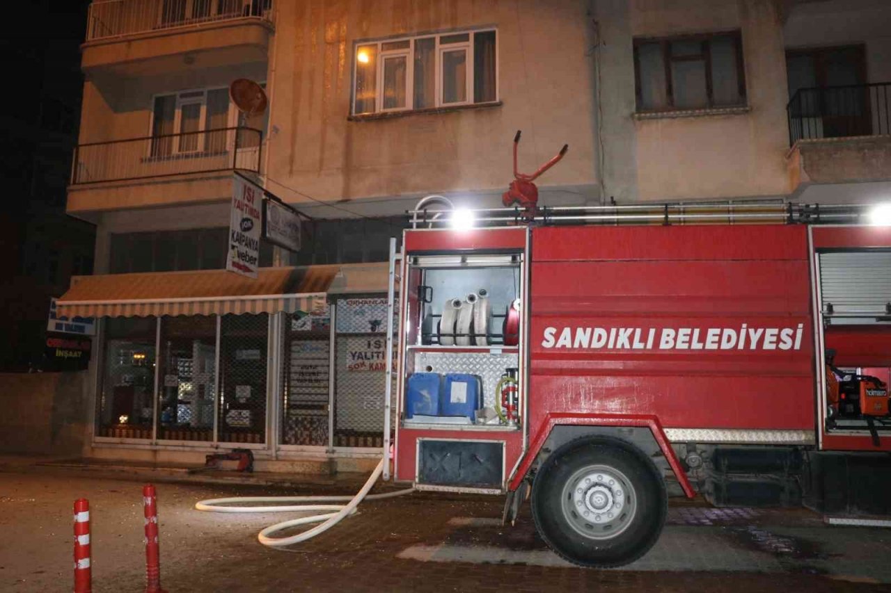 Televizyon patlayınca evde yangın çıktı