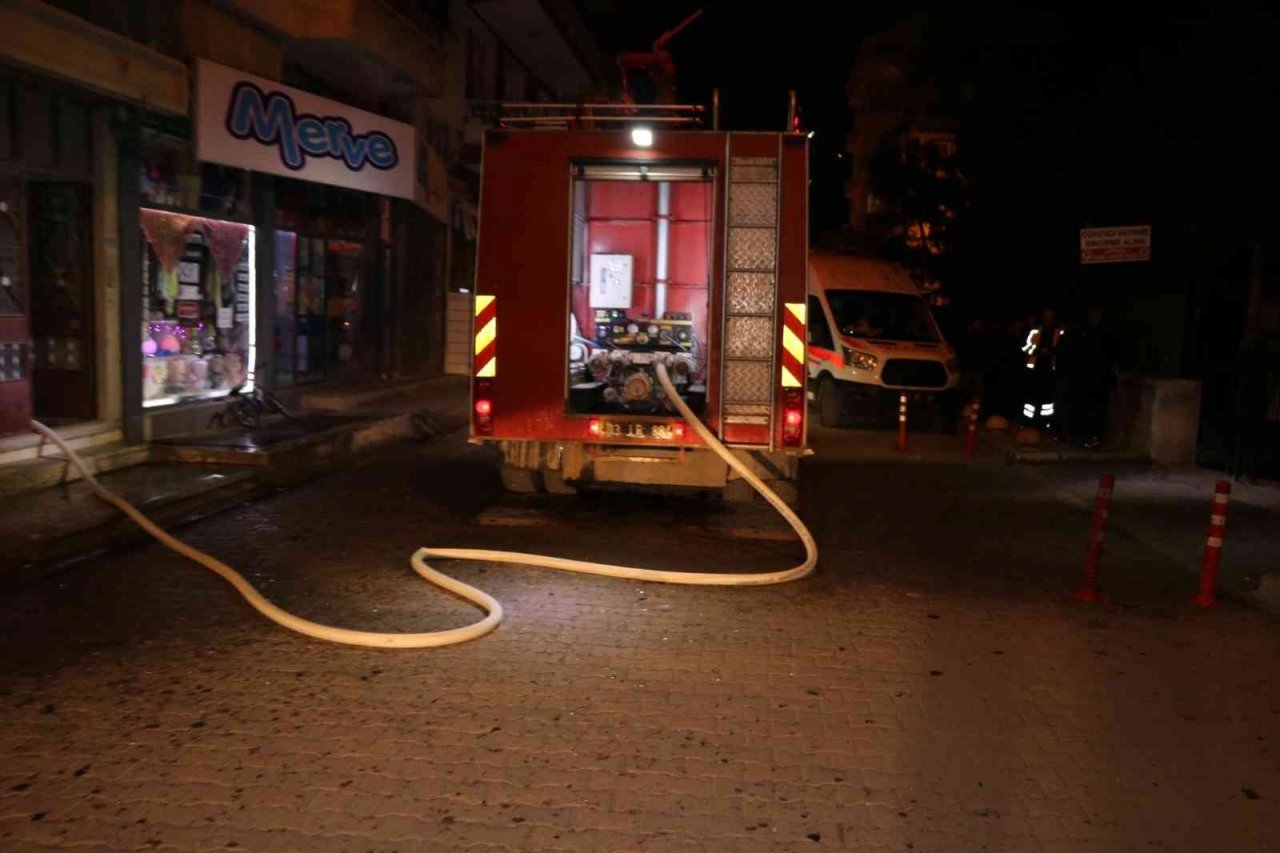 Televizyon patlayınca evde yangın çıktı