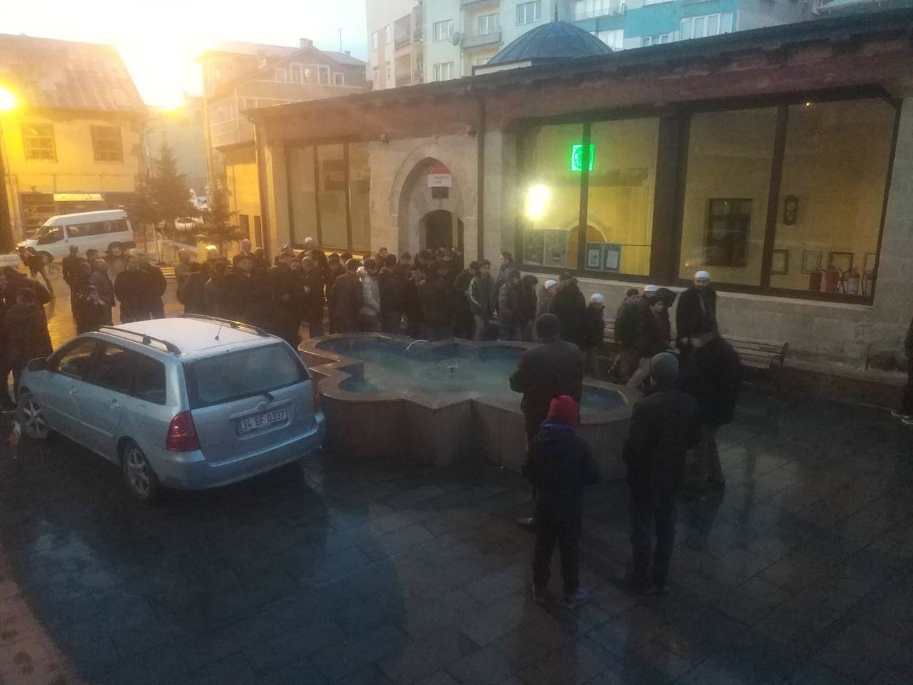 Bayburt’ta öğrenciler sabah namazında Ulu Camide buluştu