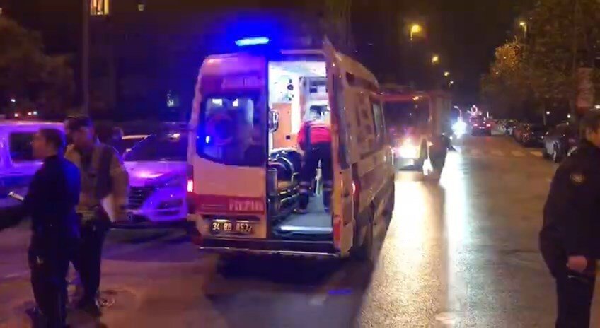 Ataşehir’de iki otomobil çarpıştı: 3 yaralı