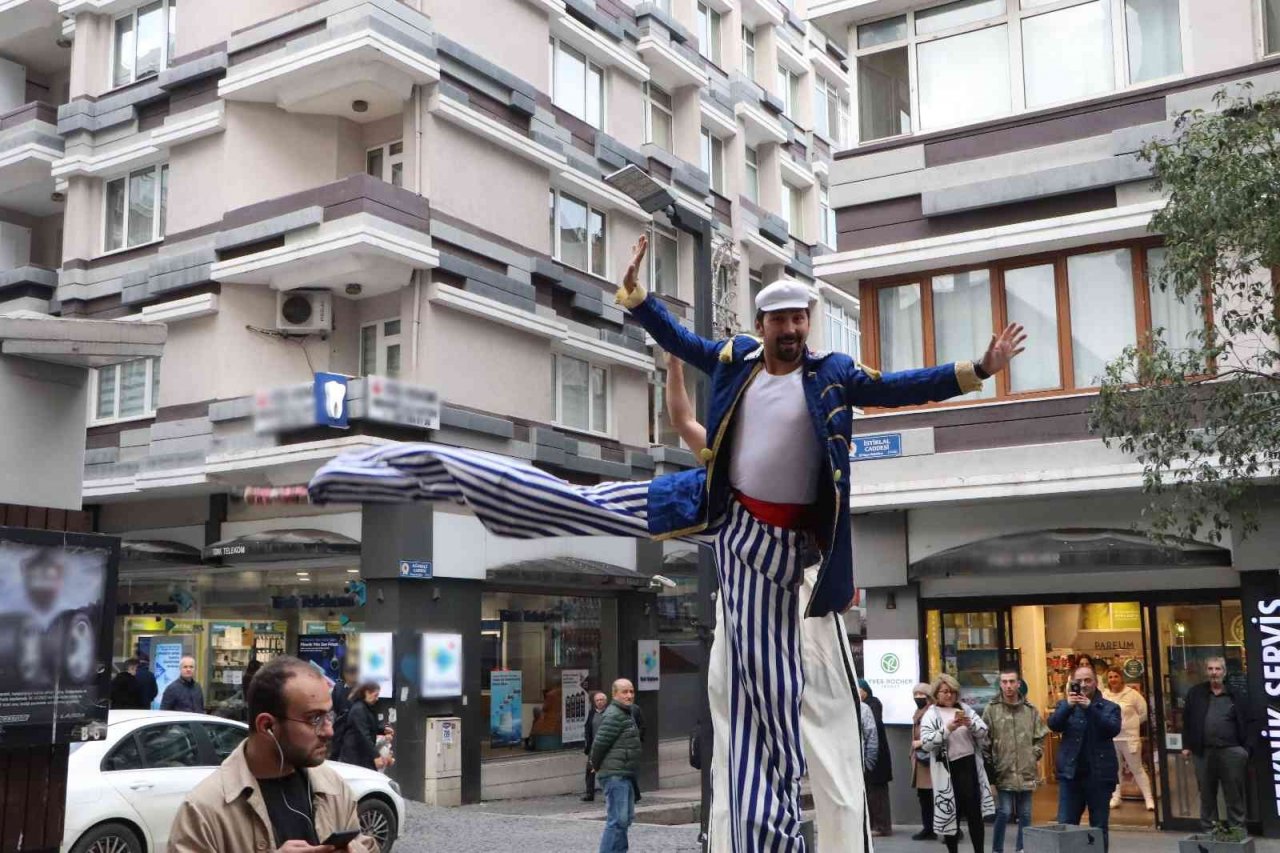 Tahta bacak cambazı baba-oğul Türkiye’de tek