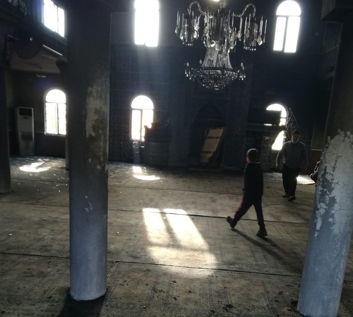 Camide çıkan yangın korkuttu