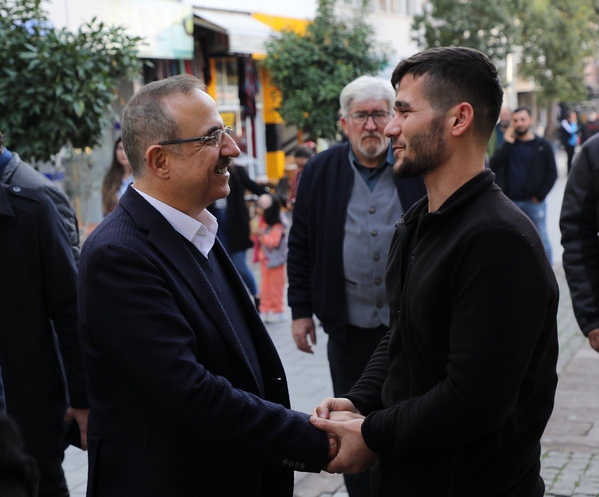AK Partili Sürekli yatırımları yerinde inceledi