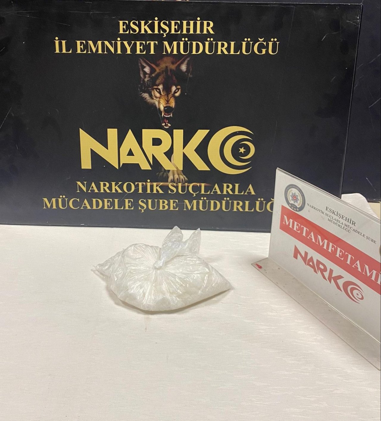 Uyuşturucu madde ile yakalanan 2 kişi tutuklandı