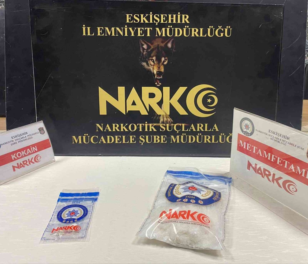 Uyuşturucu madde ile yakalanan 2 kişi tutuklandı