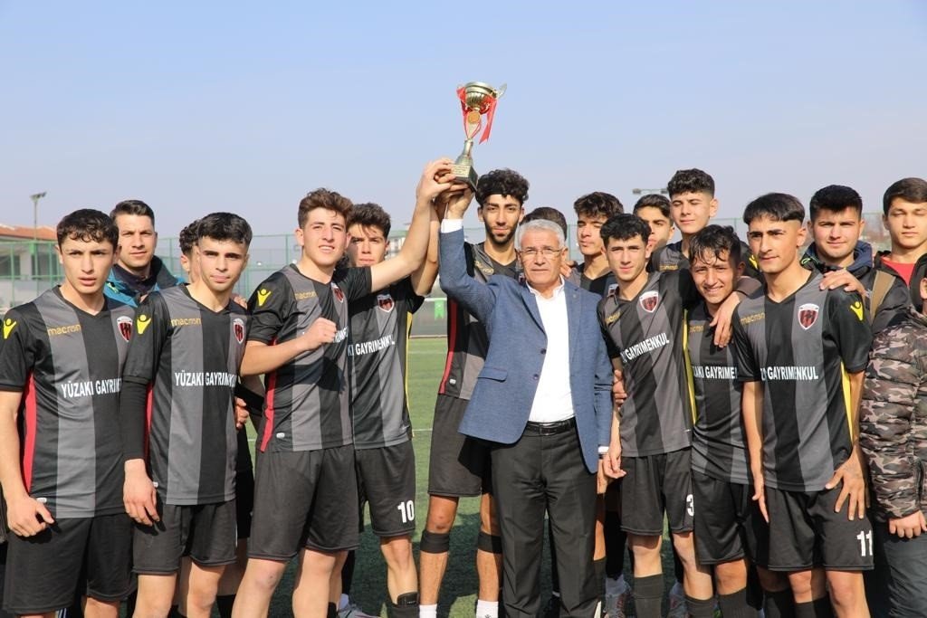 Başkan Güder’den Malatya şampiyonuna tebrik