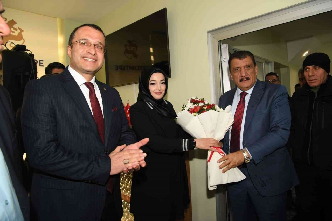 Gürkan, sendika temsilcileriyle bir araya geldi