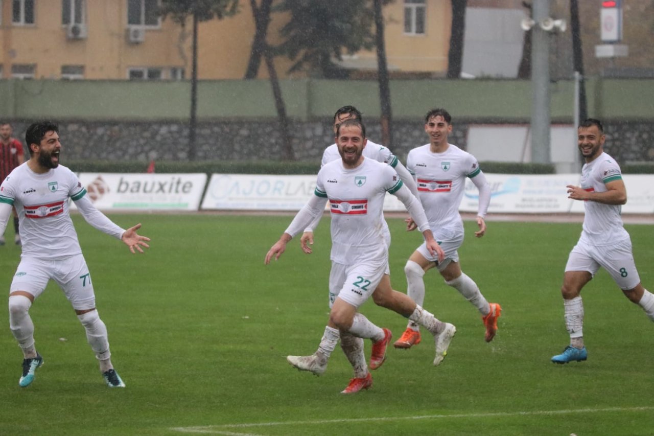 Ermaş Muğlaspor Sarayköyspor’u 5-1’le geçti