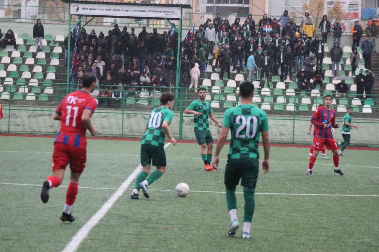 Salihli Belediyespor, Sultangazispor ile berabere kaldı