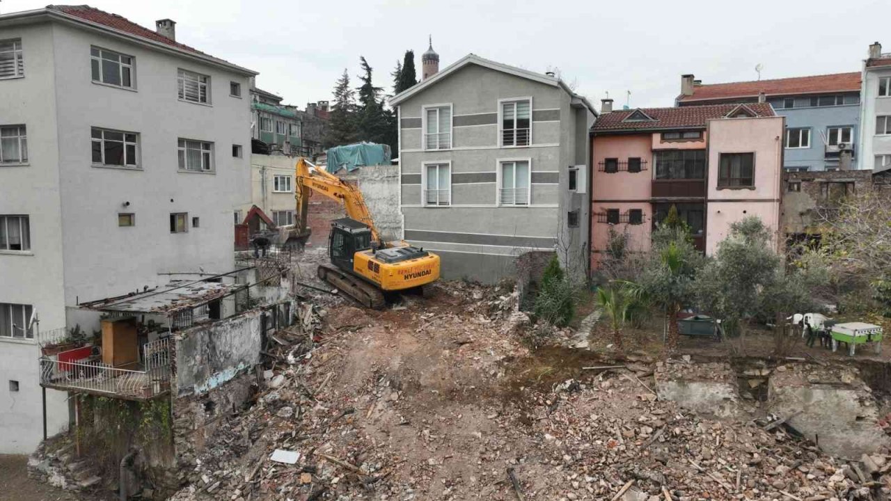 Bursa’da riskli yapılar ortadan kaldırılıyor