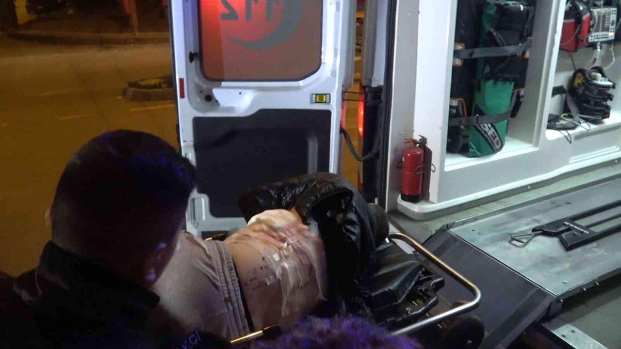 Tartıştığı arkadaşını 3 yerinden bıçakladı