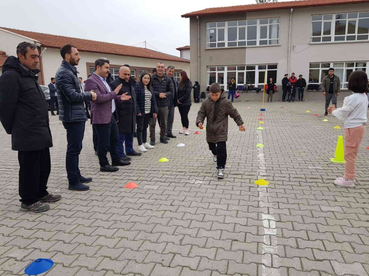 Bayat’ta "Çocuk Koruma, Çocuk Atletizmi” antrenörlük eğitim programı