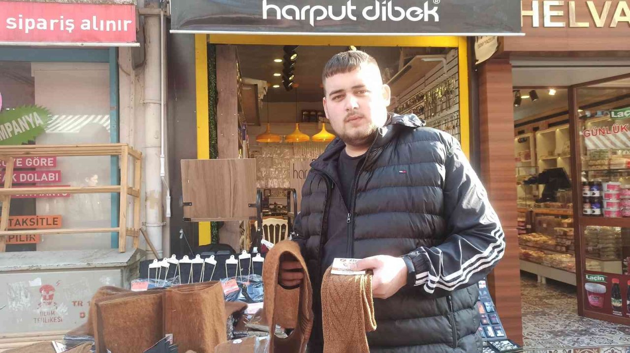 Soğuyan havalar deve yününden ürünlere talebi arttırdı