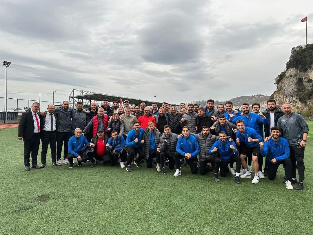 Karabük İdman Yurdu, Kozlu galibiyeti ile liderliğini sürdürdü