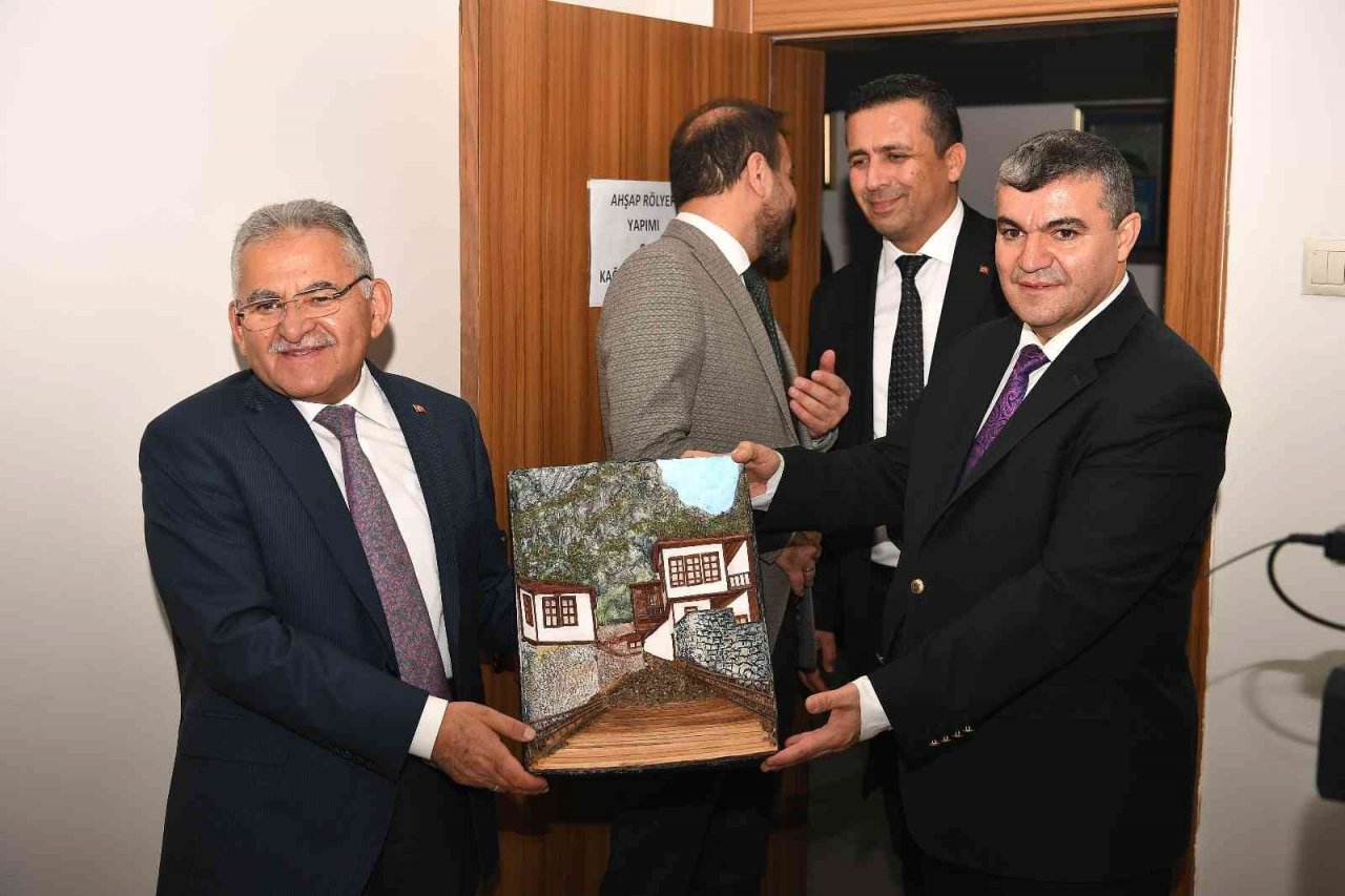 Büyükkılıç, KAYMEK Göz Nuru Tesisleri’nde kursiyerlerle buluştu