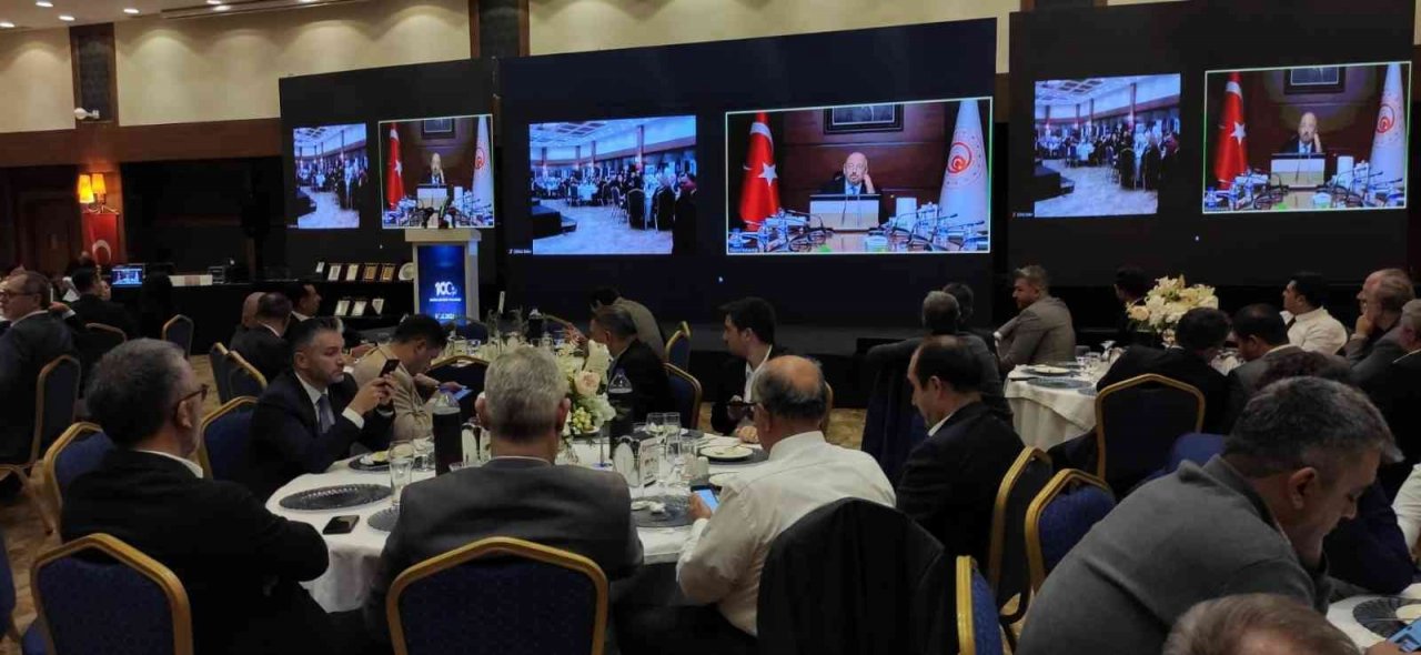 Makine zirvesi Denizli’de toplandı