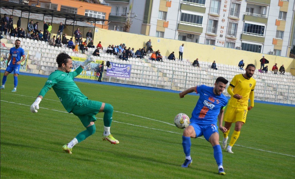 TFF 2. Lig: İskenderunspor: 1 - Bucaspor 1928: 2