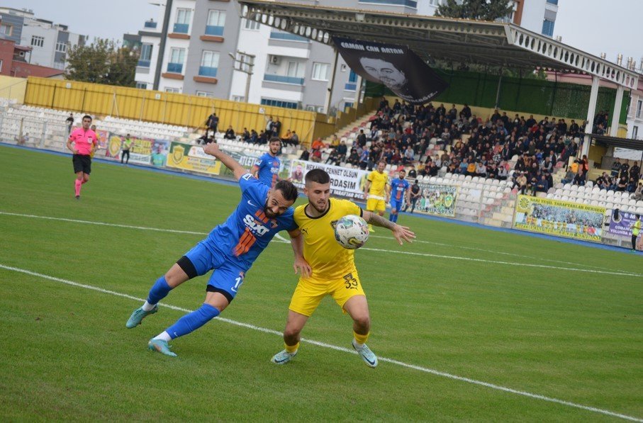 TFF 2. Lig: İskenderunspor: 1 - Bucaspor 1928: 2