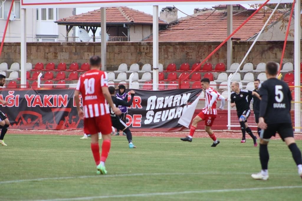 TFF 3. Lig: Nevşehir Belediyespor: 3 - Karbel Karaköprü Belediyespor: 1