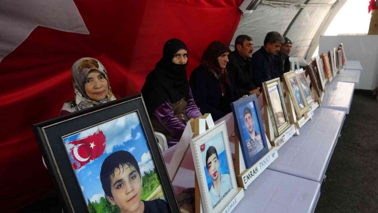 Evlat nöbetindeki babadan dağdaki çocuklara çağrı