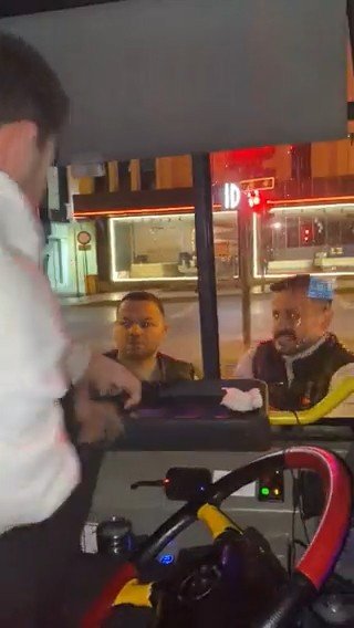 Ataşehir’de İETT aracının önünü kesip şoföre saldırdı