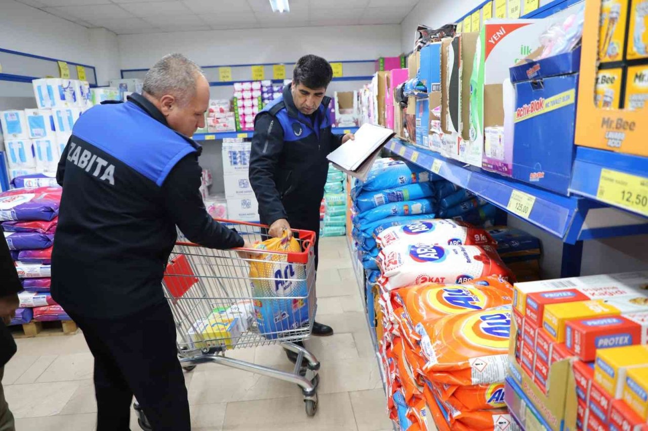 Başkan Turanlı: “Marketlerdeki denetimlerimiz aralıksız devam ediyor”