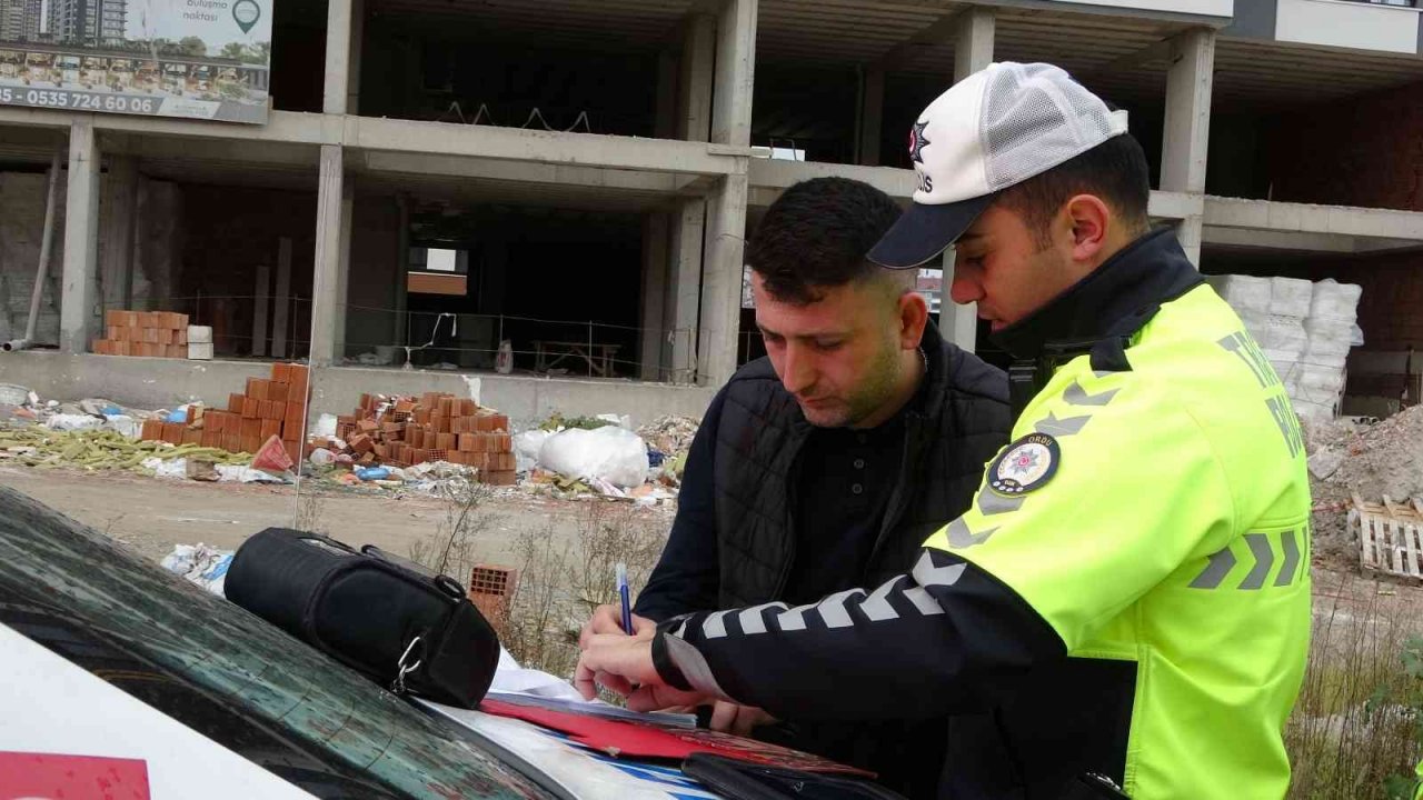Emniyetten kış lastiği denetimi ve ‘KADES’ bilgilendirmesi