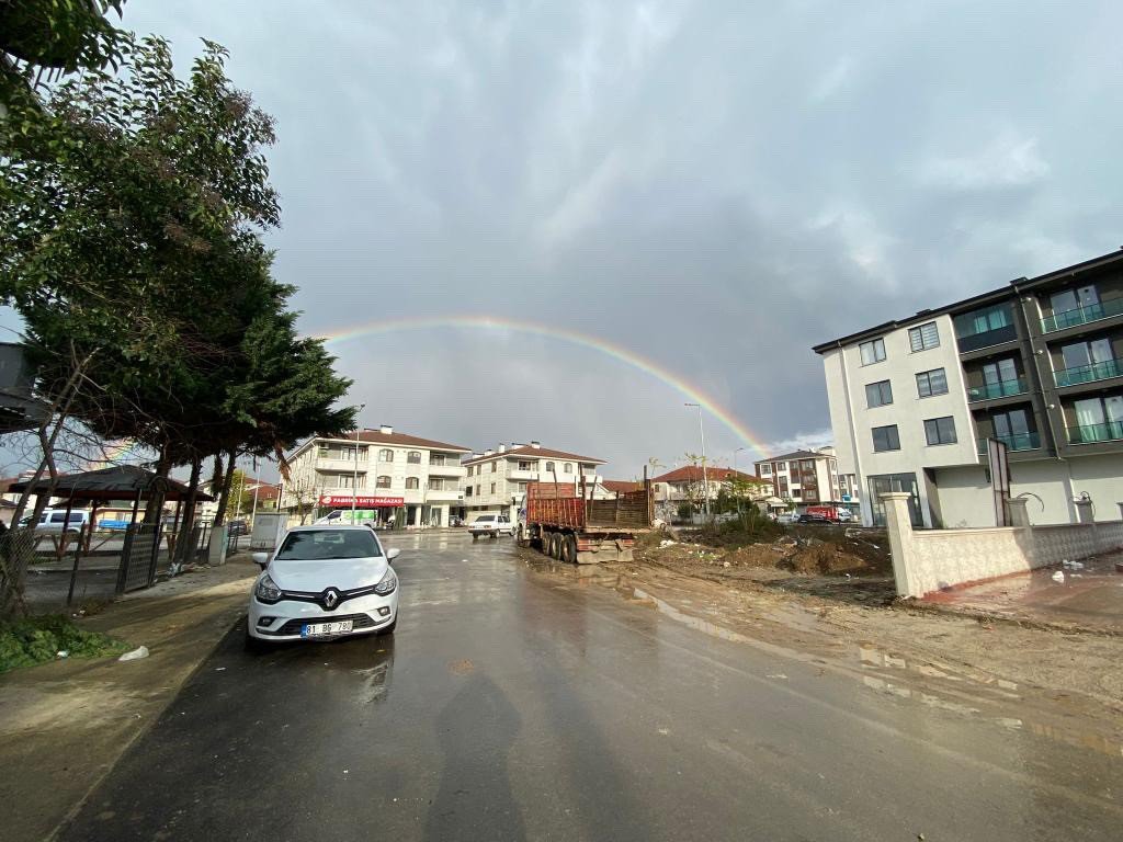 Düzce’de çifte gökkuşağı hayran bıraktı