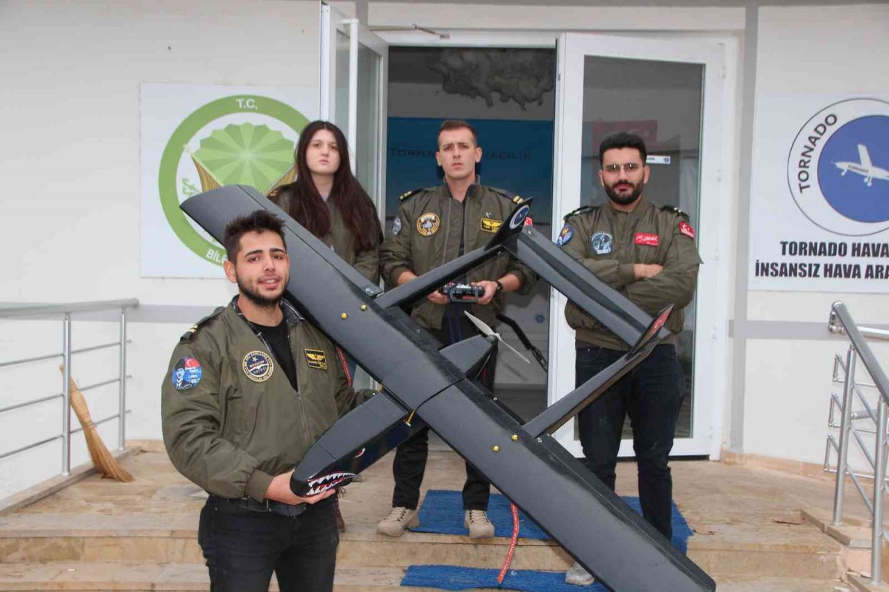 Selçuk Bayraktar’ı örnek alan gençler