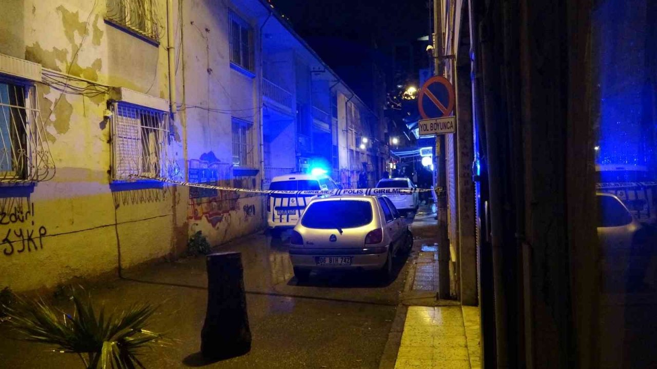 İzmir’de silahlı saldırı sonucu 1 kişi yaralandı