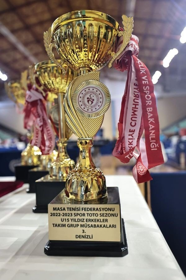 Denizli’de masa tenisi grup maçları bugün tamamlanıyor