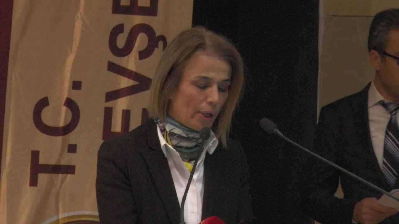 Nevşehir Valisi Becel: “Dünyanın birçok yerinde yaşama hakkı ihlal ediliyor”