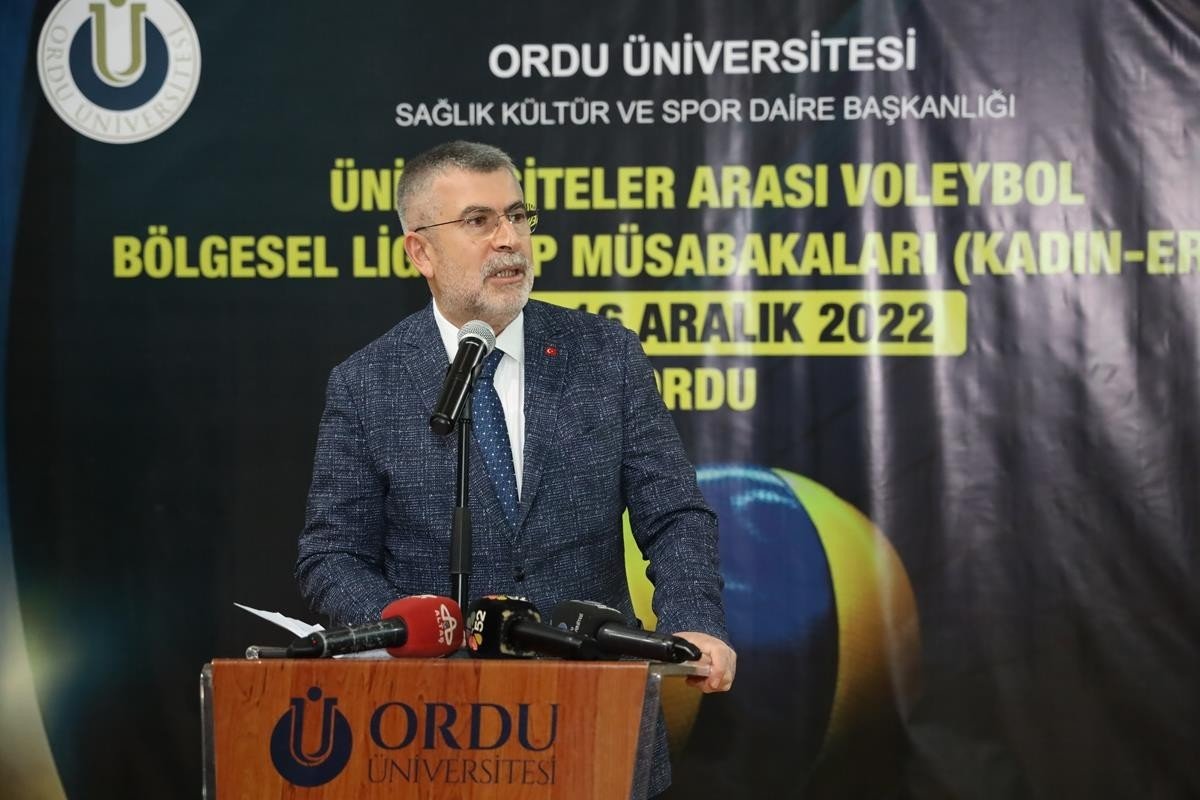 Ordu’da, üniversiteler arası voleybol müsabakaları başladı