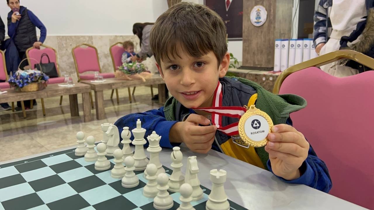 Rosatom Mersin Bölge Satranç Turnuvası devam ediyor