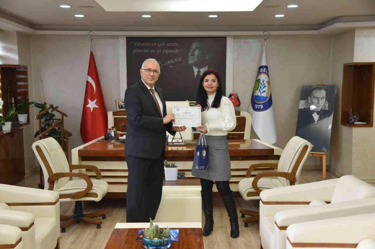 Salihli’de diksiyon kursunu bitirenler belgelerini aldı