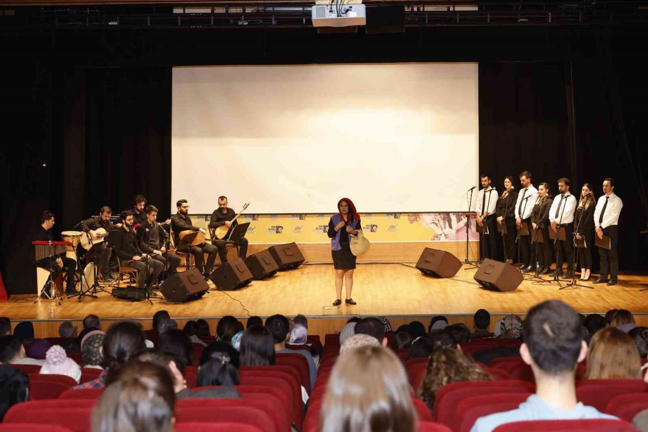 Sultangazi’de Aşık Veysel Müzikali
