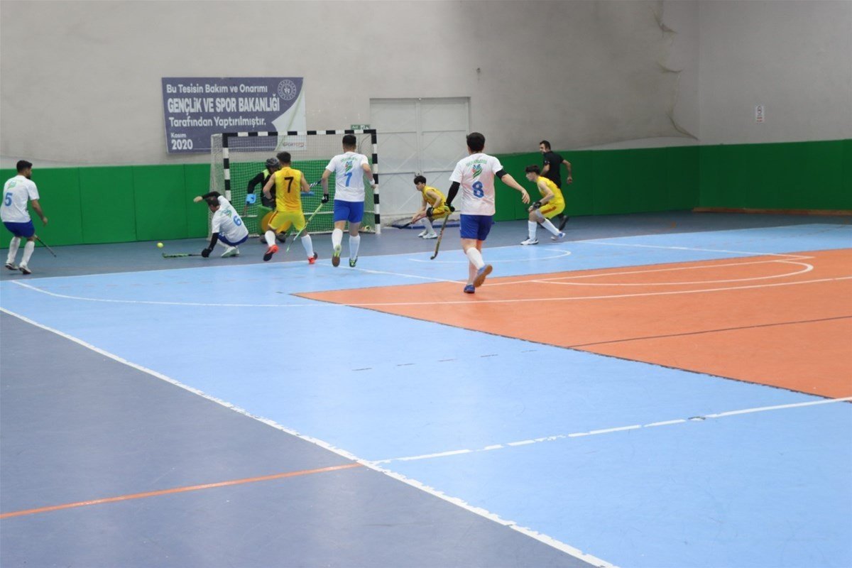 Süper Ligde mücadele etmek için ter döktüler