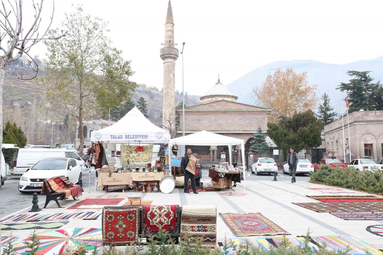 Antika Pazarı yine farklı yine canlı