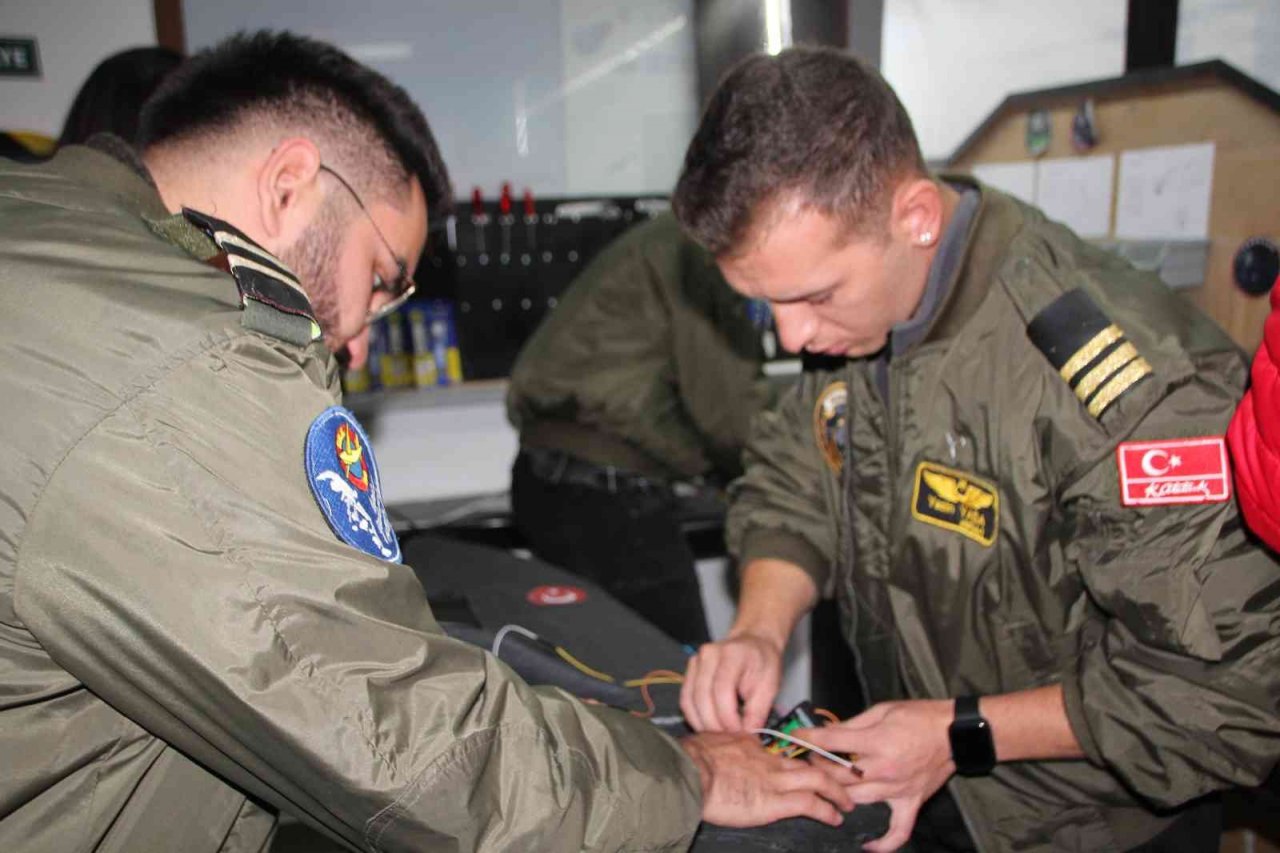 Selçuk Bayraktar’ı örnek alan gençler