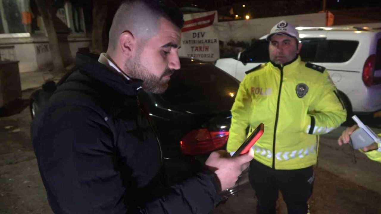 Uygulama noktasından kaçtı çıkmaz sokakta yakalandı, ehliyetine el konuldu