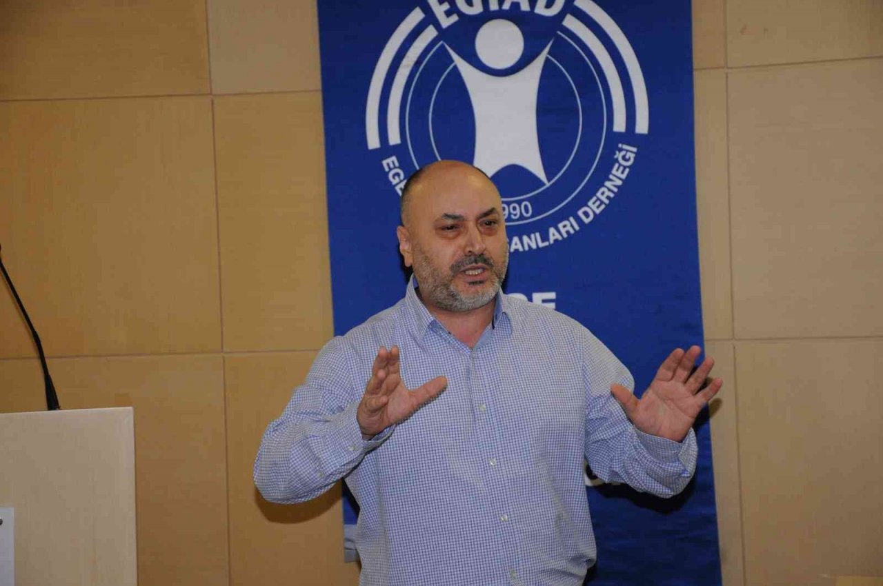 EGİAD, ekonomiyi masaya yatırdı