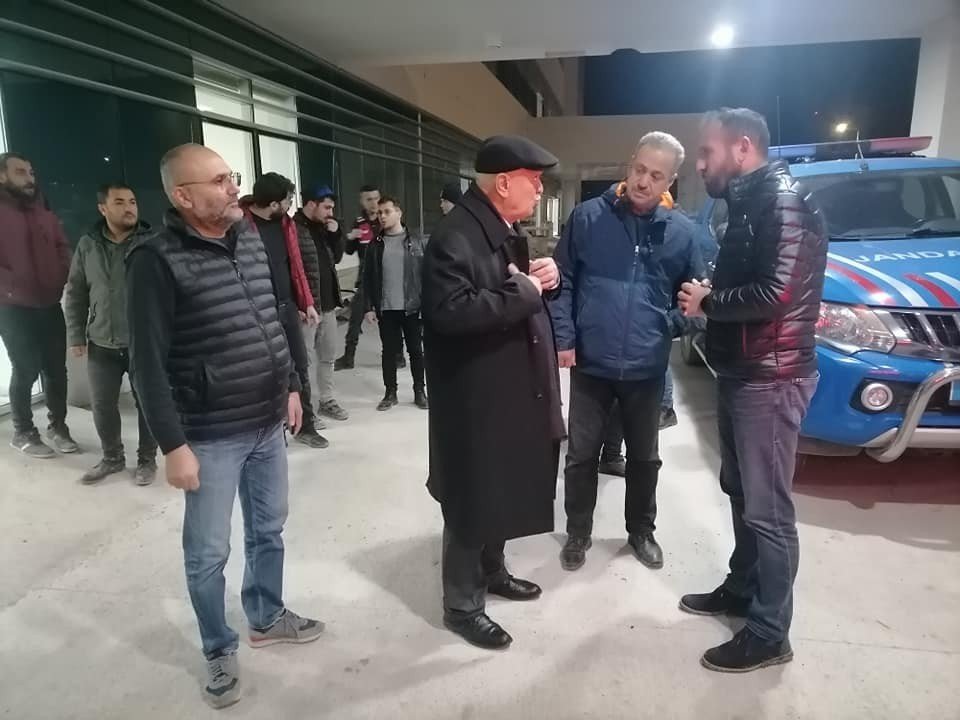 Başkan Pekmezci, yaralı işçileri hastanede ziyaret etti